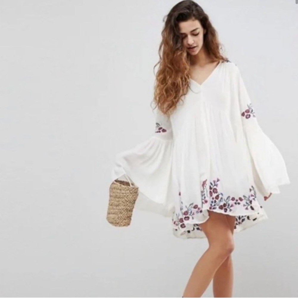 Free People Te Amo White Floral Embroidered Babydoll Minidress size XS